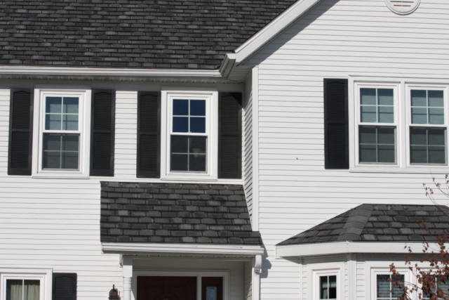 Saratoga Springs Roofer applies new roof